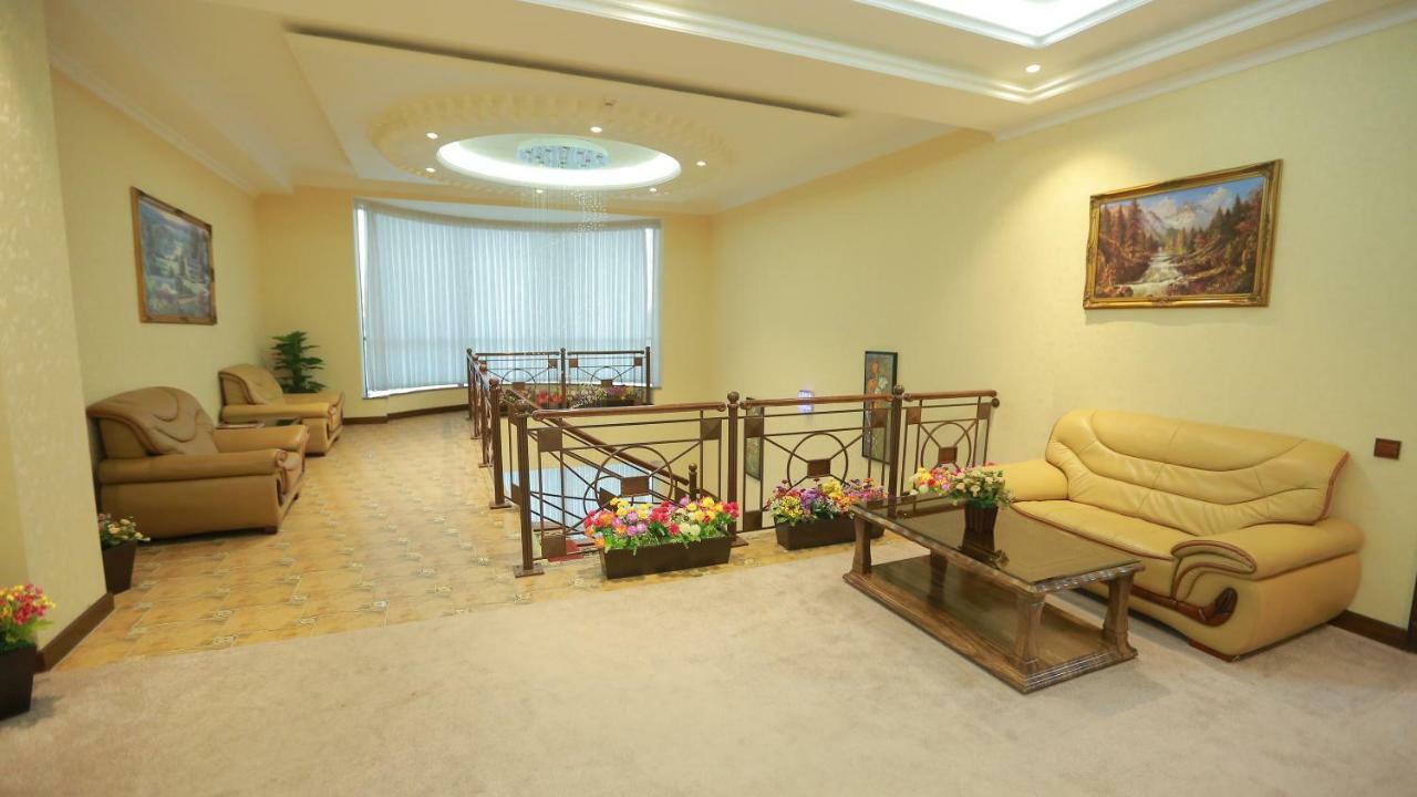 Hayot Hotel Tașkent Exterior foto